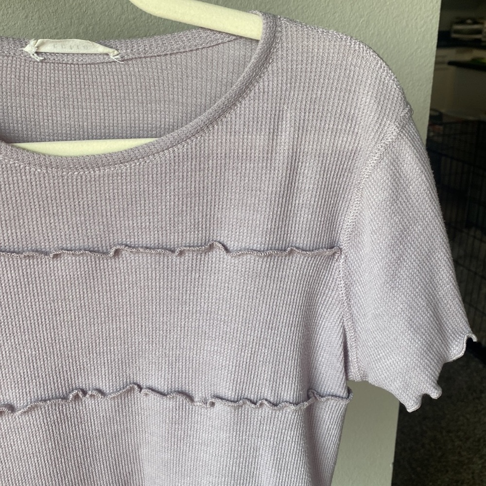Entro Ruffle Top - Picture 2 of 3